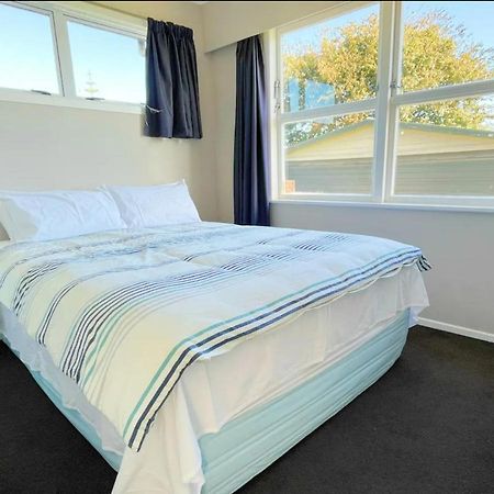 3 Bedroom Family House In Excellent Location Hamilton Exterior photo